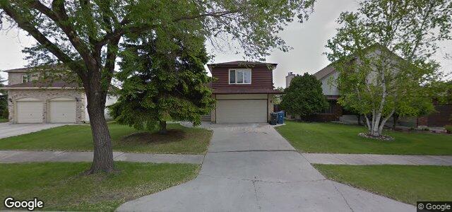 103 Attache Drive（加拿大曼尼托巴省温尼伯市）房屋照片