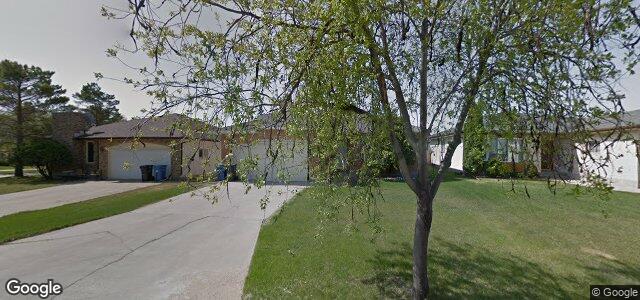 Photo of 135 Meredith Bay in Winnipeg, Manitoba