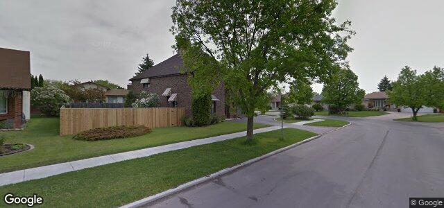 215 Ambassador Row（加拿大曼尼托巴省温尼伯市）房屋照片