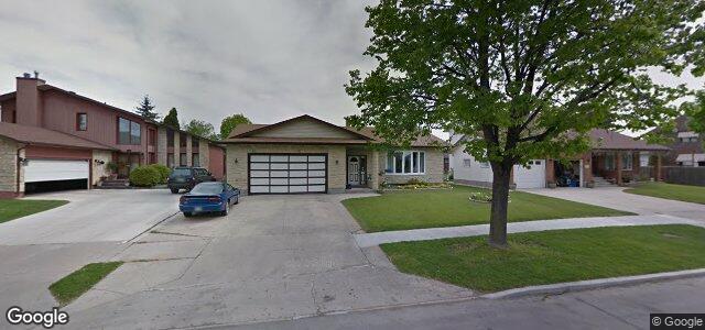 Photo of 225 Ambassador Row in Winnipeg, Manitoba