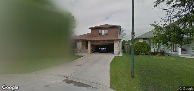 Photo of 30 Brooks Cove in Winnipeg, Manitoba