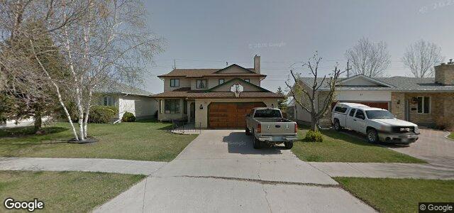 Photo of 35 Blundell Bay in Winnipeg, Manitoba