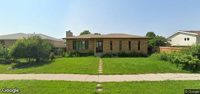 Photo of 740 Templeton Avenue in Winnipeg, Manitoba