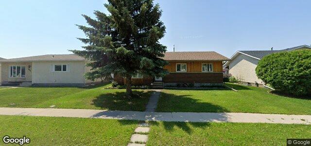 828 Templeton Avenue（加拿大曼尼托巴省温尼伯市）房屋照片