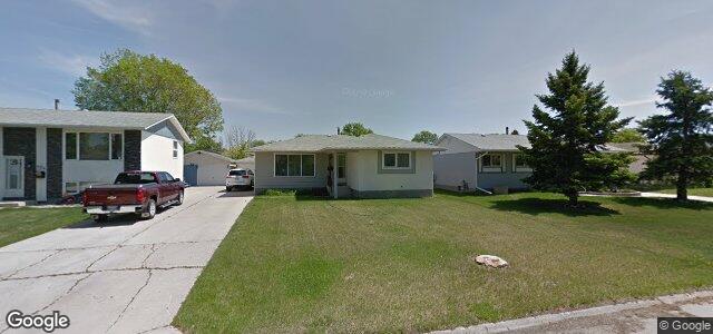 100 Madrill Close（加拿大曼尼托巴省温尼伯市）房屋照片