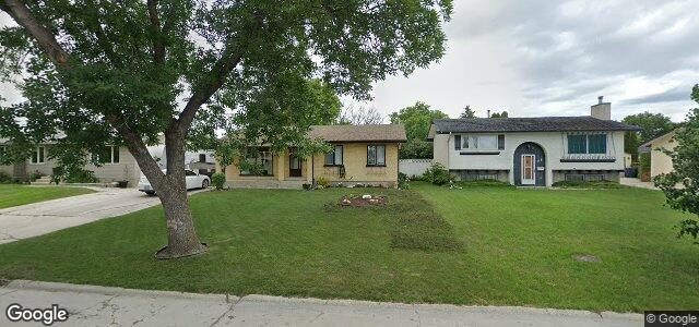 102 Maynard Close（加拿大曼尼托巴省温尼伯市）房屋照片