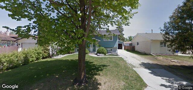 102 Rozmus Bay（加拿大曼尼托巴省温尼伯市）房屋照片