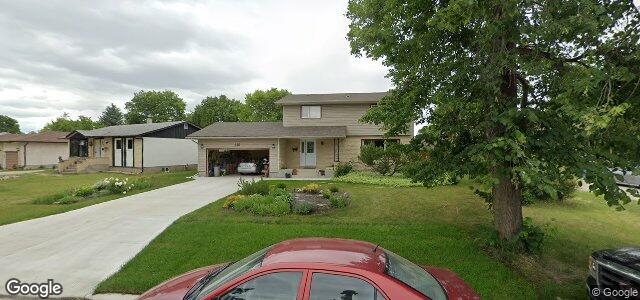 110 Massena Crescent（加拿大曼尼托巴省温尼伯市）房屋照片