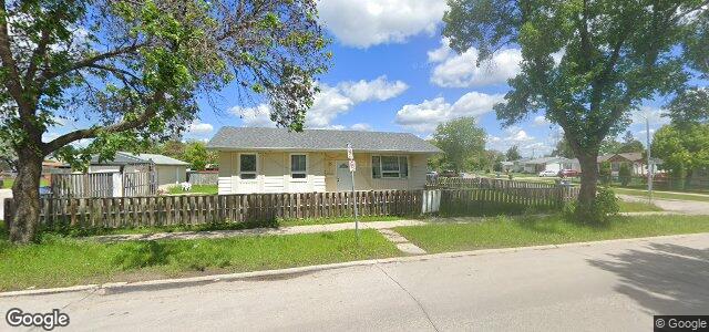 121 Mapleglen Drive（加拿大曼尼托巴省温尼伯市）房屋照片