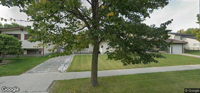 122 Ashmore Drive（加拿大曼尼托巴省温尼伯市）房屋照片