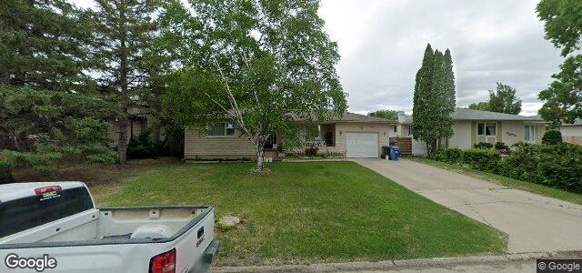 122 Massena Crescent（加拿大曼尼托巴省温尼伯市）房屋照片