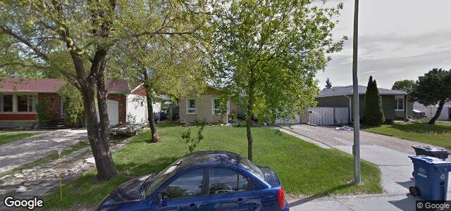 15 Hiddleston Crescent（加拿大曼尼托巴省温尼伯市）房屋照片