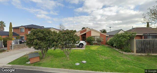 15 Saratoga Crescent（加拿大曼尼托巴省温尼伯市）房屋照片