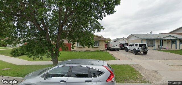 Larawan ng 18 Manren Crescent sa Winnipeg, Manitoba