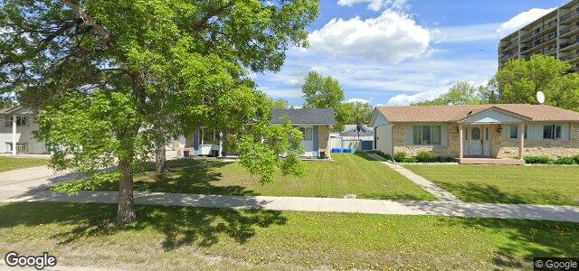 Photo of 243 Mapleglen Drive in Winnipeg, Manitoba