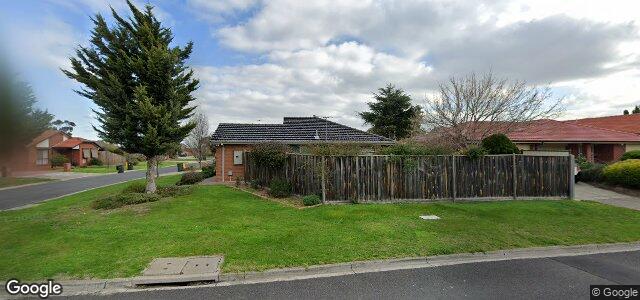 27 Saratoga Crescent（加拿大曼尼托巴省温尼伯市）房屋照片