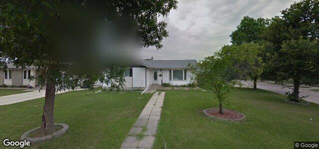 30 Playgreen Crescent（加拿大曼尼托巴省温尼伯市）房屋照片