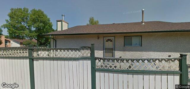 341 Mandalay Drive（加拿大曼尼托巴省温尼伯市）房屋照片