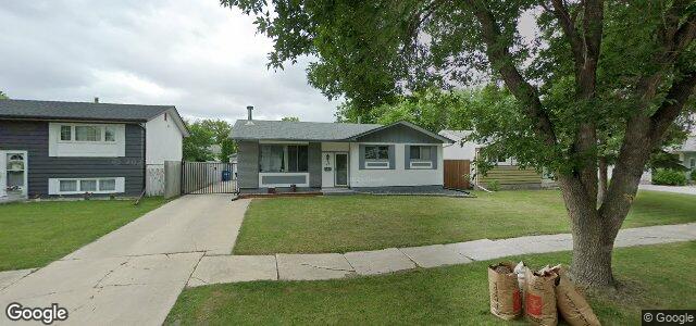 38 Magenta Crescent（加拿大曼尼托巴省温尼伯市）房屋照片