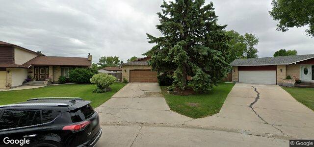 39 Sardelle Crescent（加拿大曼尼托巴省温尼伯市）房屋照片