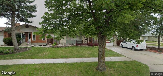 4 Sardelle Crescent（加拿大曼尼托巴省温尼伯市）房屋照片