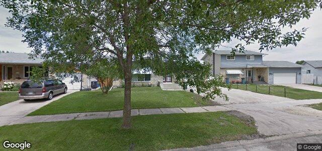 63 Maddin Crescent（加拿大曼尼托巴省温尼伯市）房屋照片