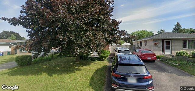 66 Roberts Crescent（加拿大曼尼托巴省温尼伯市）房屋照片