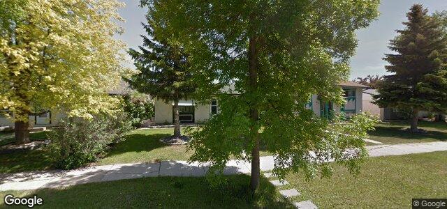 Photo of 7 Manford Close in Winnipeg, Manitoba