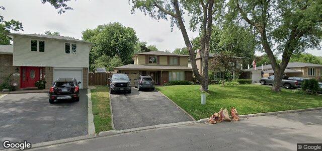 70 Roberts Crescent（加拿大曼尼托巴省温尼伯市）房屋照片