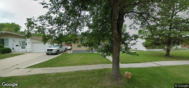 Photo of 74 Magenta Crescent in Winnipeg, Manitoba