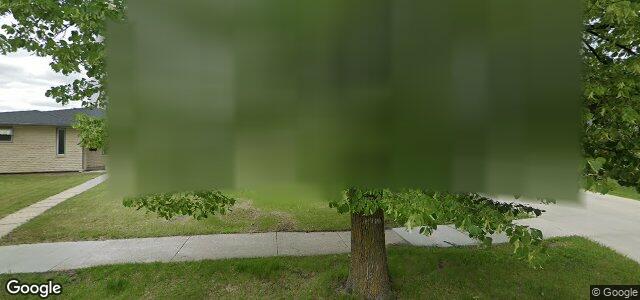 77 Massena Crescent（加拿大曼尼托巴省温尼伯市）房屋照片