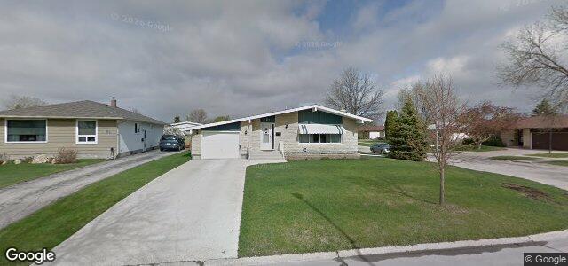 Photo of 87 Madrigal Close in Winnipeg, Manitoba