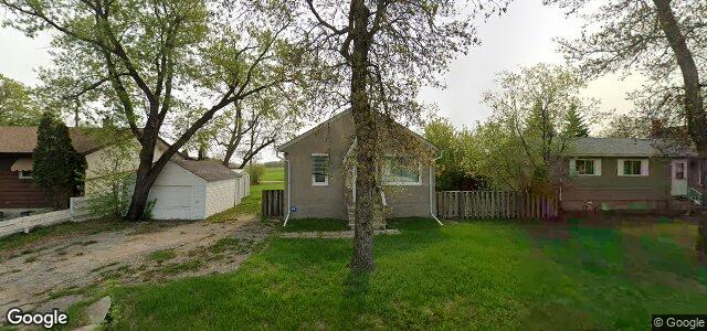 Photo of 122 Mcfadden Avenue in Winnipeg, Manitoba