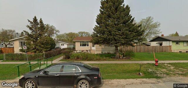 Larawan ng 141 Mcfadden Avenue sa Winnipeg, Manitoba
