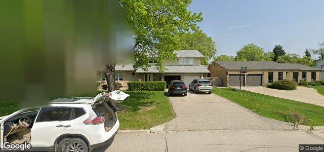 15 Folkestone Boulevard（加拿大曼尼托巴省温尼伯市）房屋照片