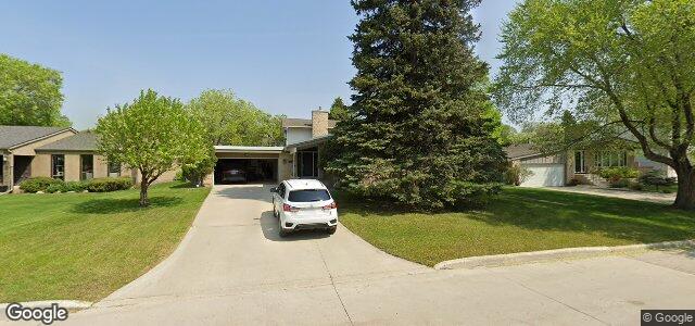 23 Folkestone Boulevard（加拿大曼尼托巴省温尼伯市）房屋照片