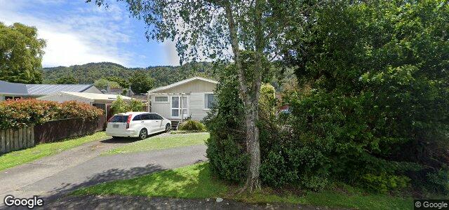 Photo of 37 Holdsworth Avenue in Winnipeg, Manitoba