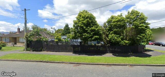 Larawan ng 6 Holdsworth Avenue sa Winnipeg, Manitoba