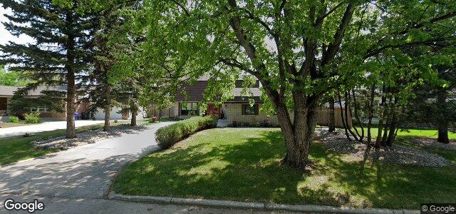 Larawan ng 75 Folkestone Boulevard sa Winnipeg, Manitoba