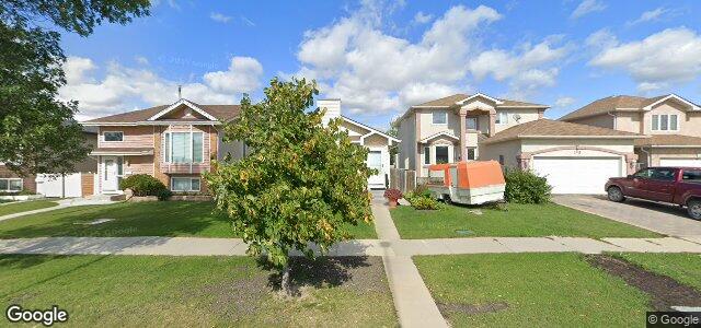 135 Lucas Avenue（加拿大曼尼托巴省温尼伯市）房屋照片