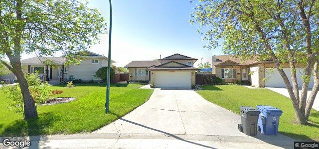 Photo of 15 Poplynn Drive in Winnipeg, Manitoba