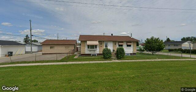 1881 Selkirk Avenue（加拿大曼尼托巴省温尼伯市）房屋照片