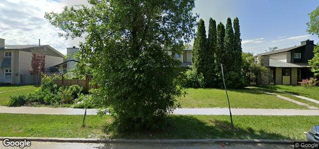 2002 Burrows Avenue（加拿大曼尼托巴省温尼伯市）房屋照片