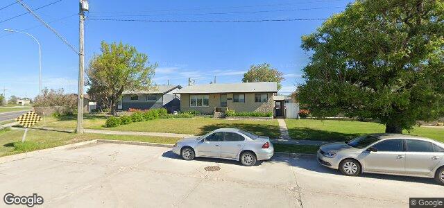 2045 Selkirk Avenue（加拿大曼尼托巴省溫尼伯市）房屋照片