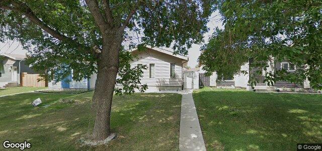 Photo of 211 Weitzel Street in Winnipeg, Manitoba