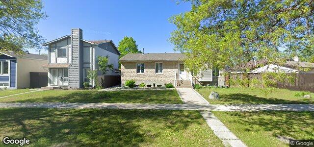 215 Egesz Street（加拿大曼尼托巴省温尼伯市）房屋照片