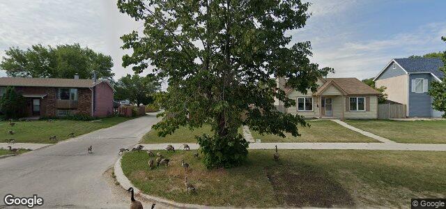 2282 Burrows Avenue（加拿大曼尼托巴省温尼伯市）房屋照片