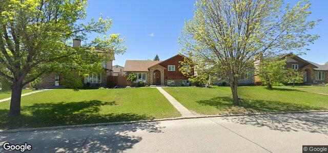 2402 Burrows Avenue（加拿大曼尼托巴省温尼伯市）房屋照片