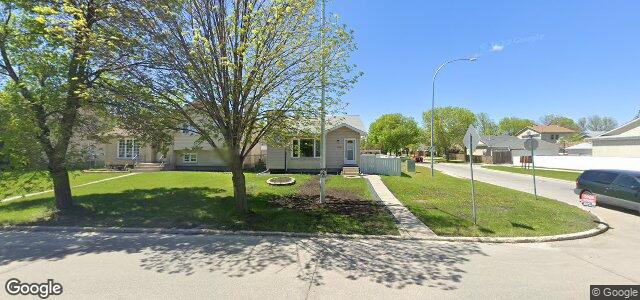 2426 Burrows Avenue（加拿大曼尼托巴省温尼伯市）房屋照片