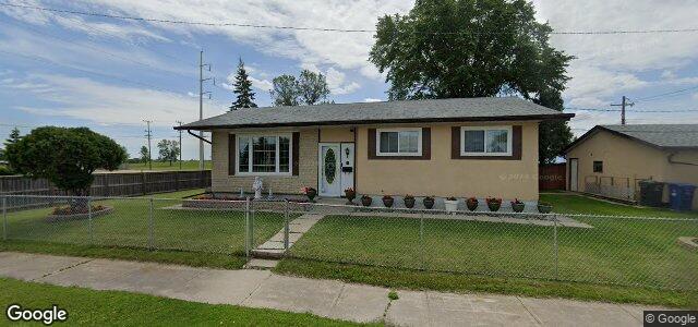 Larawan ng 4 Eckhardt Avenue sa Winnipeg, Manitoba
